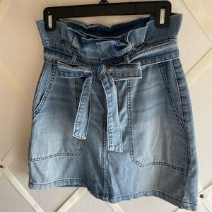 Free people denim skirt. Size small.